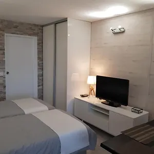 https://cybele-brides.hotels-rhonealpes.com